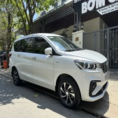 Thuê Xe Ô Tô Tự Lái Quận 7 – Trải Nghiệm Tiện Nghi, Giá Tốt Cùng Bom Car