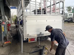 Bán Thùng Cũ Đóng Thùng Xe Tải Mới