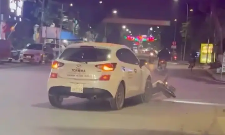 Bắt Tạm Giam Tài Xế Uống Rượu, Lái Ô Tô Gây Tai Nạn Liên Tiếp, Kéo Lê Xe Máy 10km - Ảnh 2.