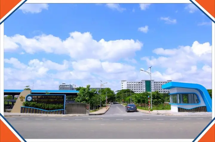 Đánh Giá Tiền Phong Online Ô Tô Xe Máy & Các Kênh Tin Tức Uy Tín