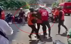 Mitsubishi Triton Sẽ Có Động Cơ Hybrid Đấu Ranger Nhưng Không Làm Bản Điện Như Dự Kiến, Hãng Đưa Lý Do Không Hợp Off-road