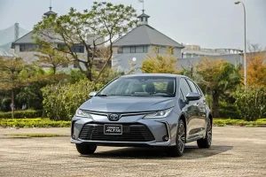 Cập Nhật Giá Niêm Yết Và Lăn Bánh Mới Nhất Xe Toyota Corolla Altis Đầy Đủ Các Phiên Bản.