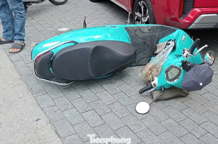 Chiếc Xe Máy Của Nạn Nhân Chiếc Xe Máy Của Nạn Nhân