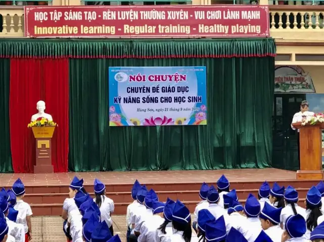 Trắc Nghiệm An Toàn Trên Xe Ô Tô Trắc Nghiệm An Toàn Trên Xe Ô Tô