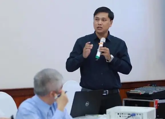 (chinhphu.vn) - Hiện Nay, Tình Trạng Doanh Nghiệp Nhập Khẩu Xe Vừa Chở Hàng, Vừa Chở Người Rồi Khai Báo Thành Các Xe Chở Chứng Từ Có Giá Để Lách Thuế, Tuồn Ra Thị Trường Sử Dụng Như Xe Chở Người Gây Thất Thu Thuế Cho Ngân Sách, Gây Bất Công Cho Các Đơn Vị Sản Xuất Trong Nước Về Các Dòng Xe Này, Làm Tăng Giá Hàng Sản Xuất Trong Nước... Đang Được Dư Luận Quan Tâm, Gióng Lên Hồi Chuông Cảnh Báo Với Cơ Quan Chức Năng. (chinhphu.vn) - Hiện Nay, Tình Trạng Doanh Nghiệp Nhập Khẩu Xe Vừa Chở Hàng, Vừa Chở Người Rồi Khai Báo Thành Các Xe Chở Chứng Từ Có Giá Để Lách Thuế, Tuồn Ra Thị Trường Sử Dụng Như Xe Chở Người Gây Thất Thu Thuế Cho Ngân Sách, Gây Bất Công Cho Các Đơn Vị Sản Xuất Trong Nước Về Các Dòng Xe Này, Làm Tăng Giá Hàng Sản Xuất Trong Nước... Đang Được Dư Luận Quan Tâm, Gióng Lên Hồi Chuông Cảnh Báo Với Cơ Quan Chức Năng.