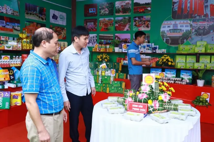 Hội Trại Văn Hóa Tại Lễ Hội Đền Hùng 2024 Tiếp Tục Có Sự Tham Gia Của 13 Huyện, Thị, Thành Và Một Số Đơn Vị Doanh Nghiệp.