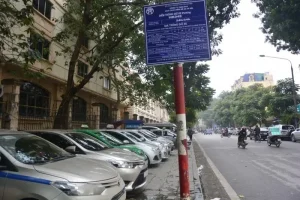 Kinh Nghiệm Tìm Chỗ Gửi Xe Ô Tô Phố Đi Bộ Hồ Gươm, Giá Rẻ Mà Không Phải Để Chìa Lại