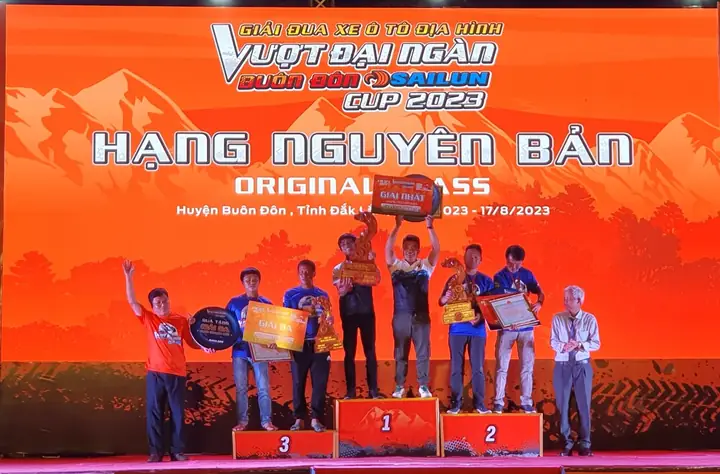 Trao Thưởng Xe Ô Tô