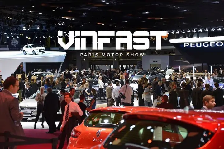 Hình Ảnh Vinfast Tại Triển Lãm Paris Motor Show 2018. Được Biết, Hãng Xe Việt Sẽ Tham Dự Triển Lãm Ô Tô Los Angeles Vào Tháng 11 Tới Và Ra Mắt Xe Điện Tại Đây
