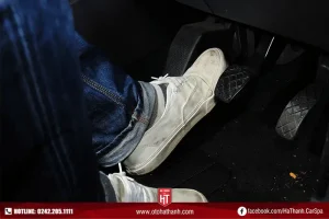 Côn Xe Ô Tô Bị Nặng