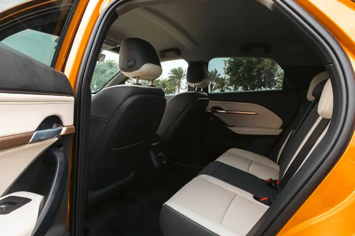 Vf 6 Có 2 Màu Nội Thất. Vf 6 Có 2 Màu Nội Thất.