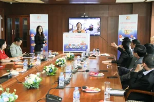 Eurowindow Tổ Chức Bốc Thăm Khách Hàng May Mắn Trúng Thưởng Ô Tô Mercedes C200