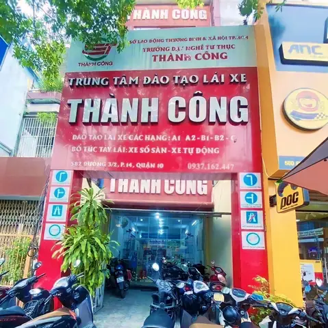 Trường Dạy Lái Xe Thành Công