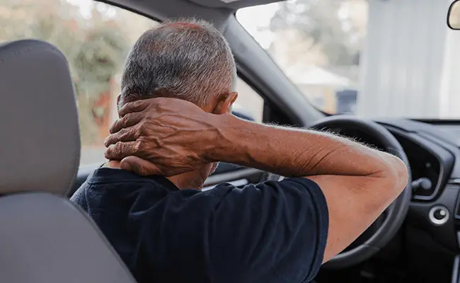 Có Nên Dùng Gối Tựa Đầu Ô Tô, Gối Tựa Lưng Ô Tô?