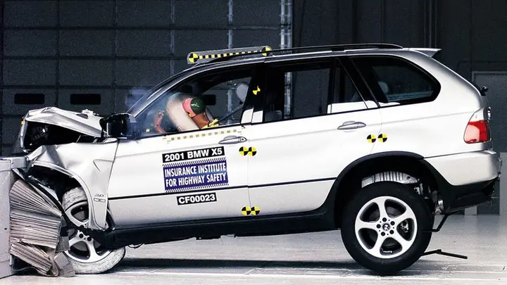 Hệ Thông Túi Khí Hoạt Động Như Thế Nào? Vì Sao Phải Cần Hệ Thống Túi Khí Trong Khi Đã Có Dây Đai An Toàn?