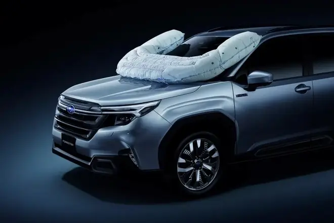 Túi Khí Xe Ô Tô: Cấu Tạo, Nguyên Lý Và Những Điều Tài Xế Cần Biết Túi Khí Xe Ô Tô: Cấu Tạo, Nguyên Lý Và Những Điều Tài Xế Cần Biết