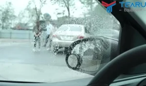 Túi Nước Rửa Kính Xe Ô Tô: Phân Loại, Cách Dùng Và Lợi Ích An Toàn
