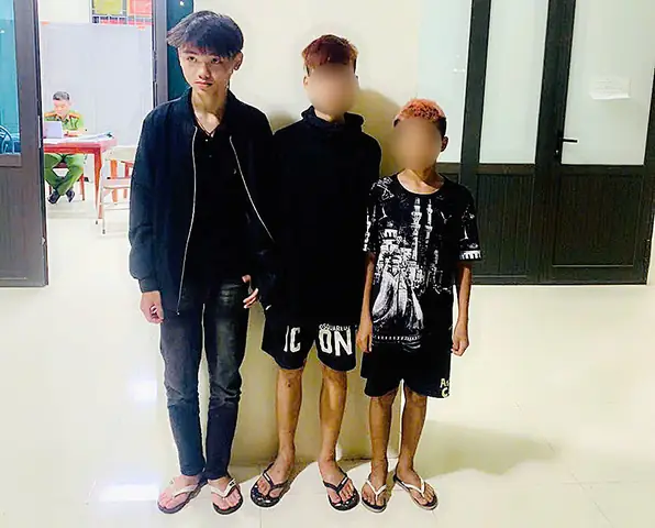 Tượng 3 Không Để Xe Ô Tô