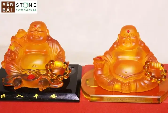 Chọn Ngày Đặt Tượng Phật Di Lặc Bằng Đá Để Xe Ô Tô