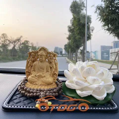 Tượng Phật Bất Động Minh Vương Theo Xe Ô Tô