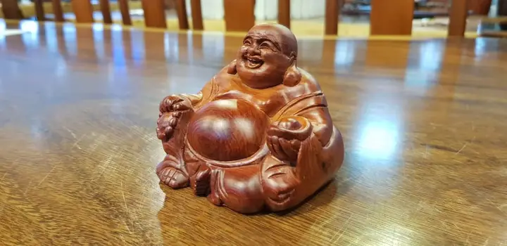 Tượng Xe Ô Tô Quay Ra Hay Quay Vào