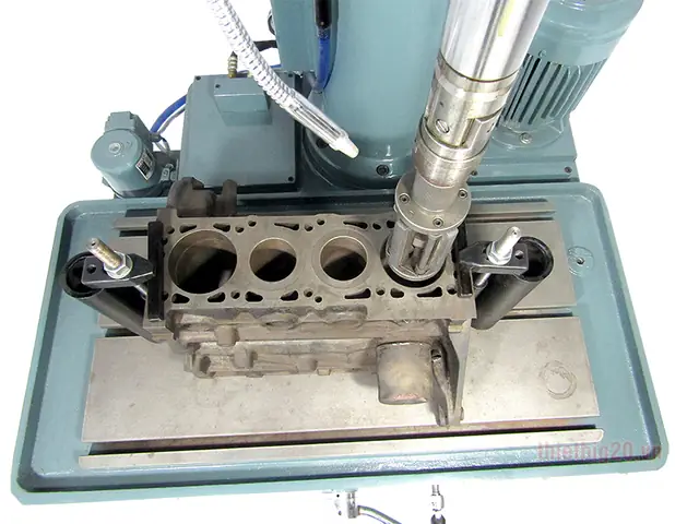 Máy Đánh Bóng Xi-lanh Xe Ô Tô Hệ Thủy Lực As400