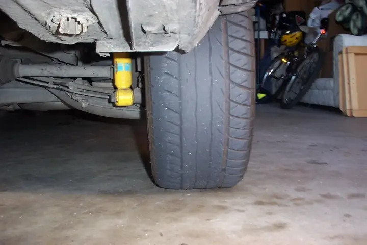 Kiểm Tra Hệ Thống Van Xe