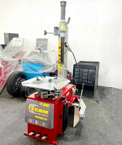 Các Đặc Điểm Chính Về Máy Làm Lốp Xe Ô Tô Tc-900e Nhãn Hiệu Tecom