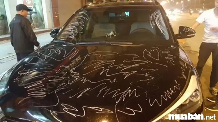 Cách Tẩy Vết Bút Xóa Trên Xe Ô Tô An Toàn, Hiệu Quả