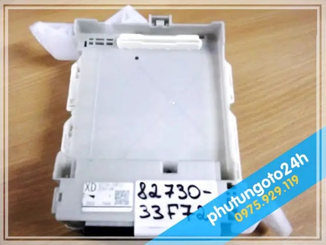 Hộp Cầu Chì Trong Xe Camry Chính Hãng