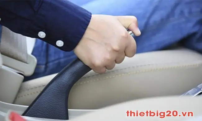 Hướng Dẫn Sử Dụng Phanh Tay Ô Tô An Toàn Nhất