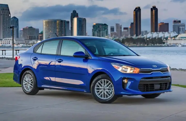 So Sánh Kia Rio Và Vios Về Xuất Xứ