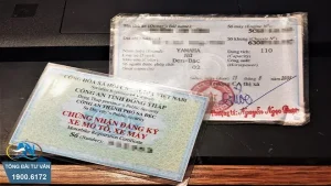 Vợ Đòi Đứng Tên Xe Ô Tô: Nên Hay Không Và Thủ Tục Pháp Lý