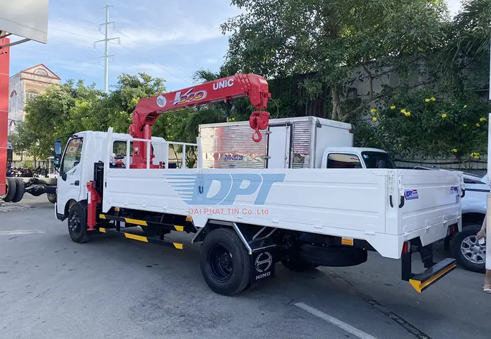 Xe Tải Gắn Cẩu