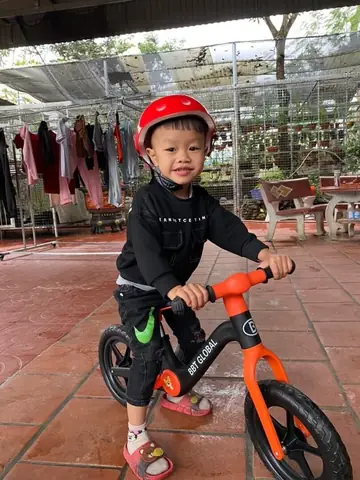 Xe Chòi Chân 2 Bánh