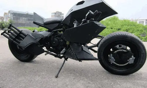 Chiếc Mô Tô Độ Theo Phong Cách Batman, Ô Tô Làm Từ Gỗ, Hay Những Chiếc Xe Gắn Máy Bình Thường Được "chế" Thành Những Tác Phẩm Độc Đáo... Là Những Minh Chứng Rõ Nét Cho Sức Sáng Tạo Và Tình Yêu Xe Của Người Việt.