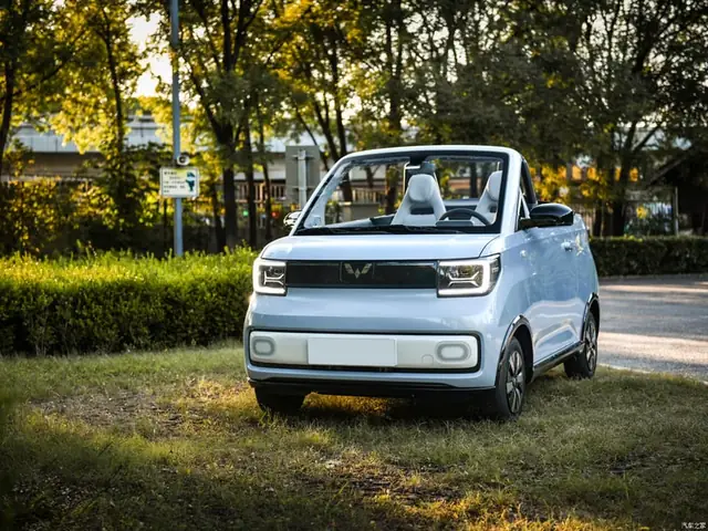 Wuling Hongguang Mini Ev Mui Trần - Phiên Bản Độc Đáo Cho Giới Trẻ