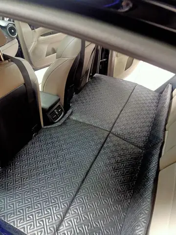 Xe Ô Tô 4 Chỗ 7 Chỗ