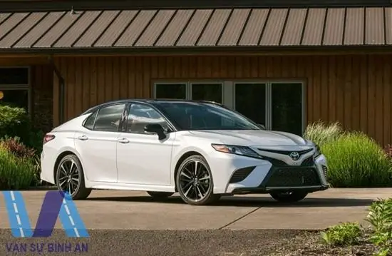 Bảng Giá Cho Thuê Xe 4 Chỗ Toyota Camry: