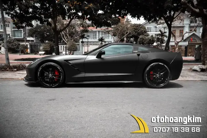 Wrap Đổi Màu Ô Tô 4 Chỗ Chevrolet Corvette Màu Satin Black Là Gì?