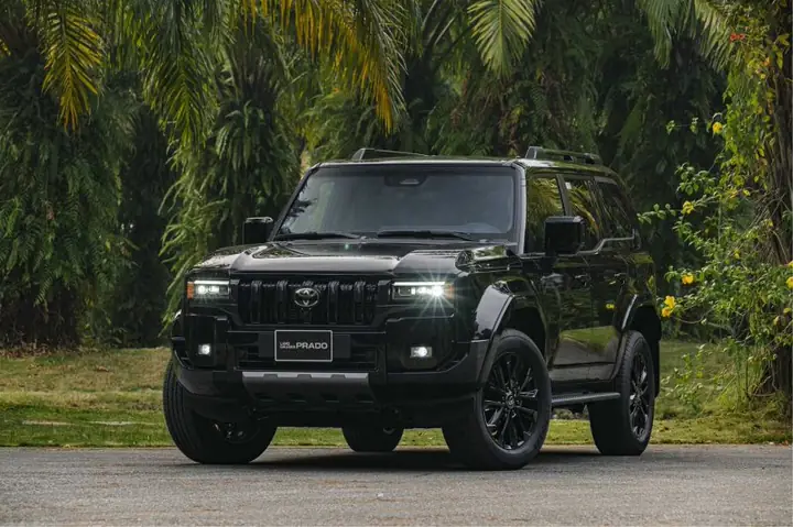 Ngoại Thất Toyota Land Cruiser Prado 2025