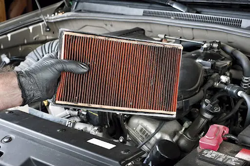 Thiếu Hụt Lượng Không Khí Đưa Đến Buồng Đốt