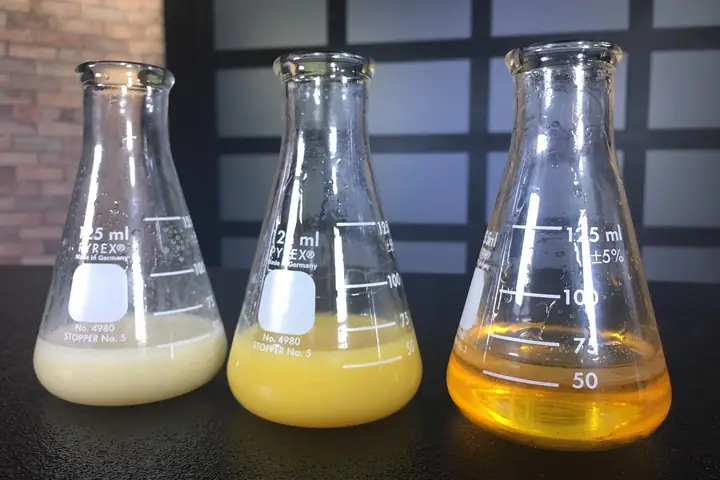 Dấu Hiệu Nhận Biết Dầu Nhớt Bị Nhiễm Nước: