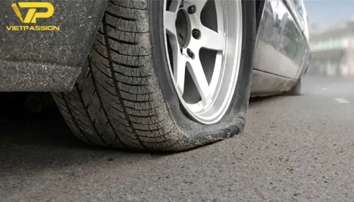 Lốp Xe Ô Tô Căng Hoặc Quá Non Lốp Xe Ô Tô Căng Hoặc Quá Non