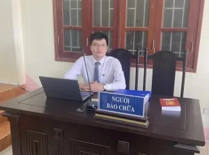 Tàu Hoả Đâm Nát Đầu Ô Tô Dừng Đỗ Cạnh Đường Ray, Ai Phải Bồi Thường?- Ảnh 2.