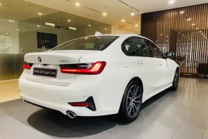 Bmw 3-series Bản Cũ Có Gì?