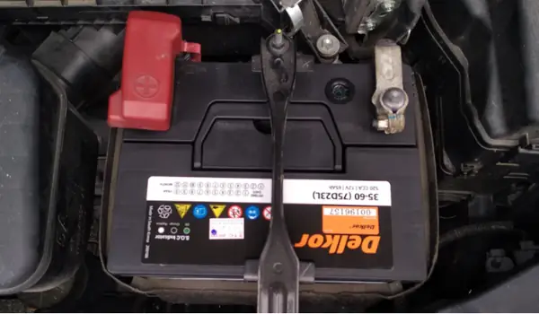 Hướng Dẫn Thay Thế Ắc Quy Cho Xe Toyota Camry (2.0 Đến 3.5) Chi Tiết Nhất.