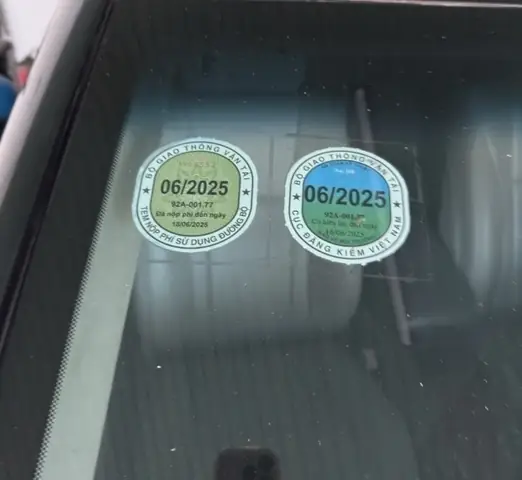 Xe Ô Tô Toyota Camry 2.4g; Biển Số Đăng Ký 92a-001.77. - Xe Ô Tô 05 Chỗ Ngồi; Màu Sơn: Đen. - Số Máy 2aze167657 Số Khung Rl4be42k6a6006658. - Loại Nhiên Liệu: Xăng. Năm Sản Xuất: 2010; Năm Đưa Vào Sử Dụng: 2011 Lần 4