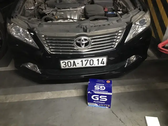 Toyota Camry Nên Thay Ắc Quy Gì?