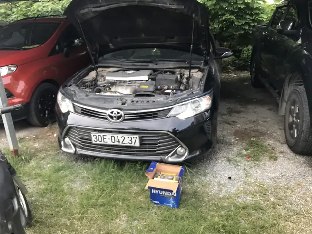 Toyota Camry Nên Thay Ắc Quy Gì?